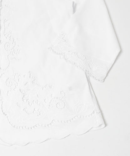 鏤空刺繡設計 襯衫