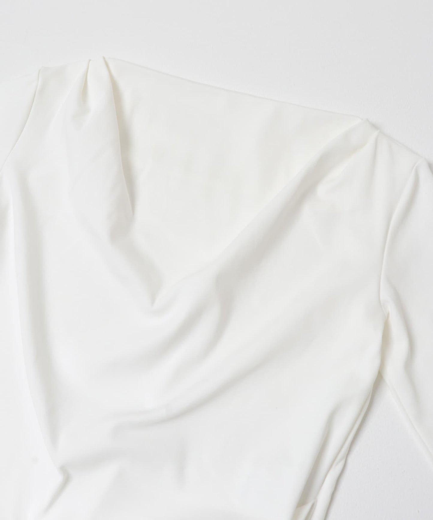 2WAY垂墜剪裁上衣