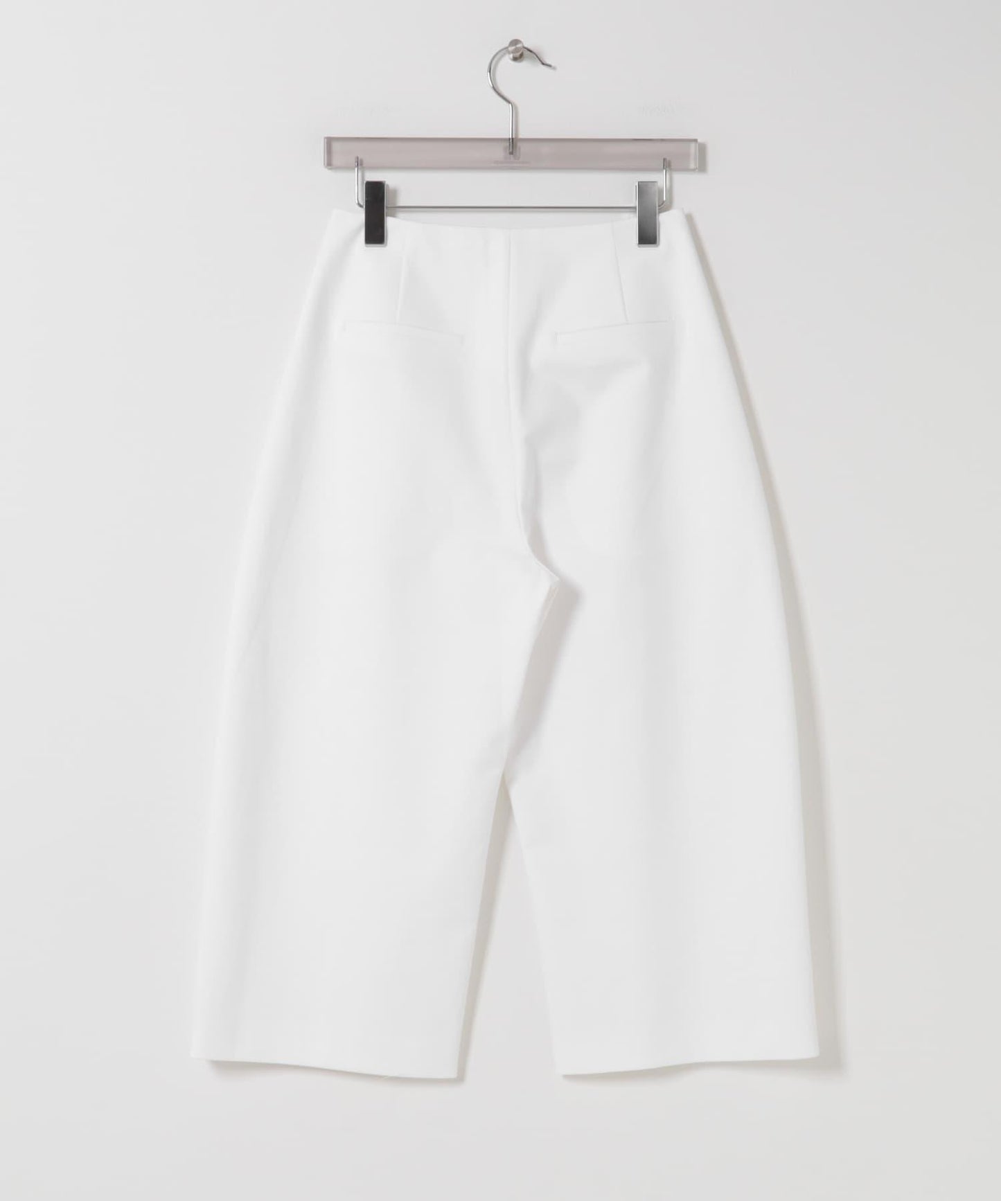 弧形版型 AMOMENTO CURVED CAPRI PANTS 七分褲