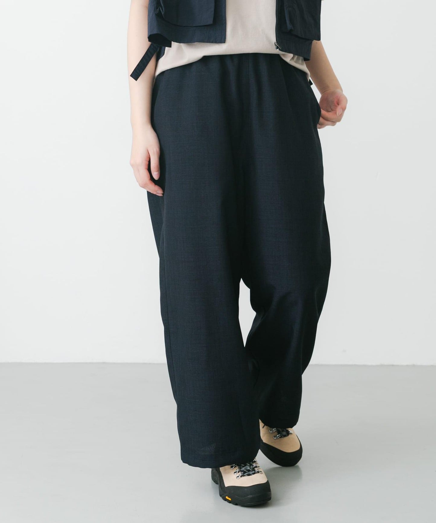 UR TECH 高捻紗休閒長褲