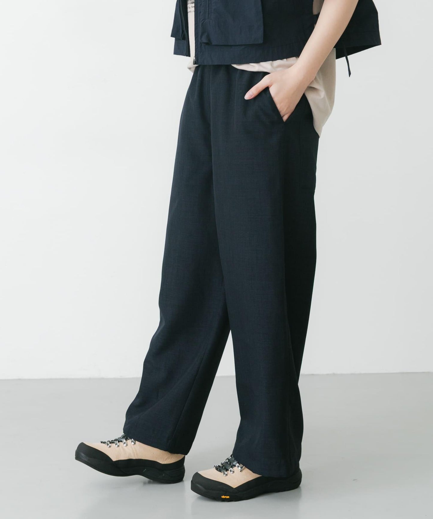 UR TECH 高捻紗休閒長褲