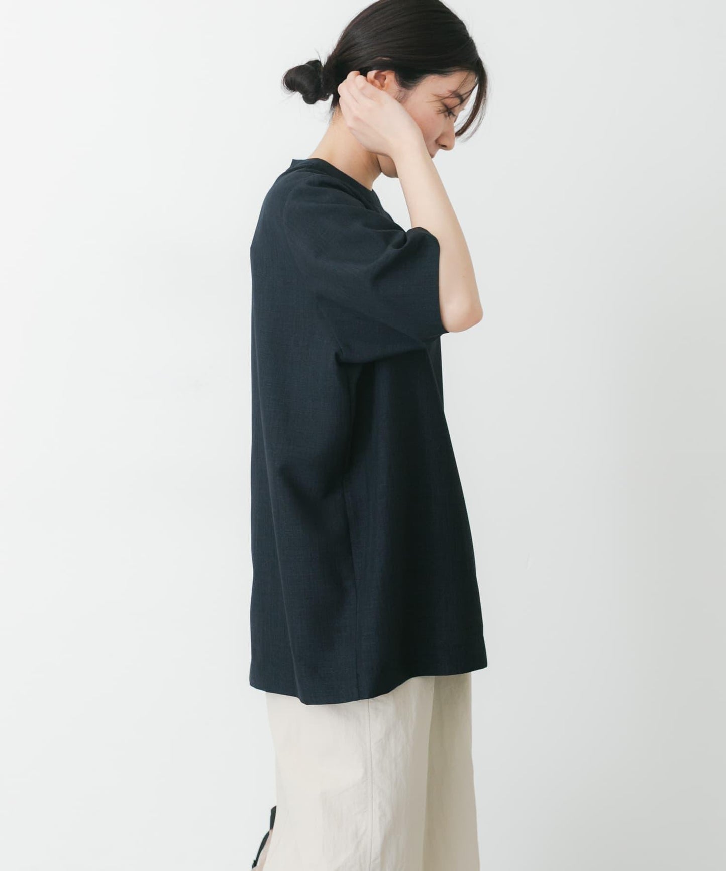 UR TECH 高捻套頭上衣