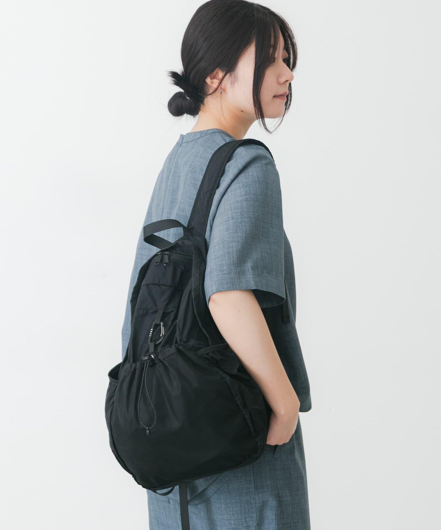 UR TECH 高捻套頭上衣