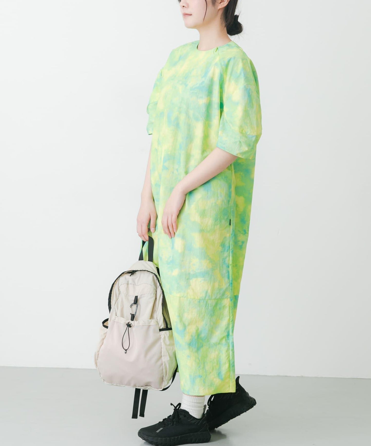 UR TECH 尼龍塔夫綢連衣裙