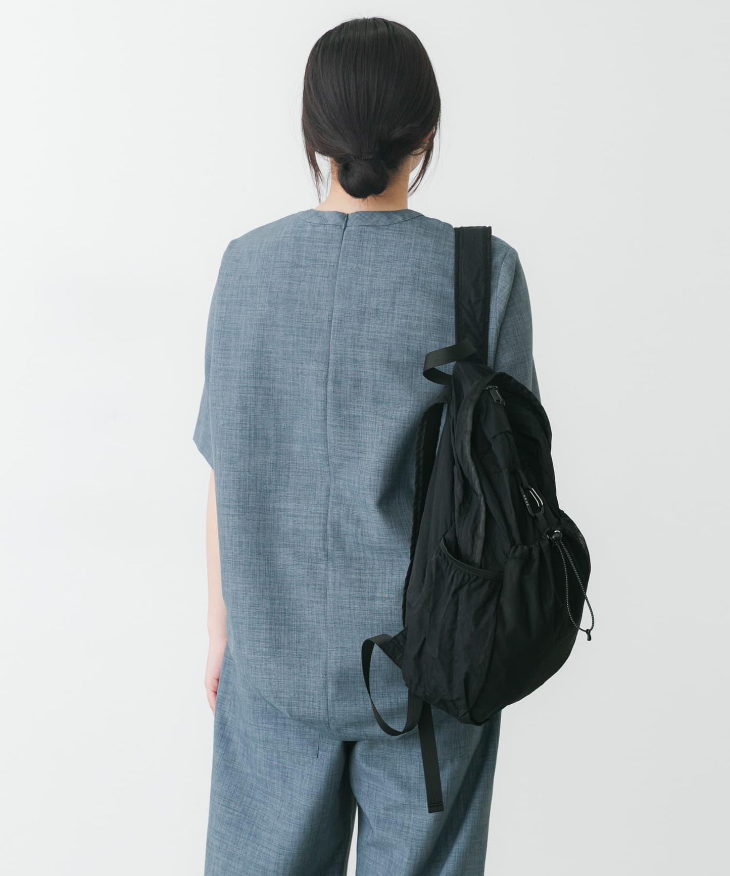 UR TECH 高捻套頭上衣