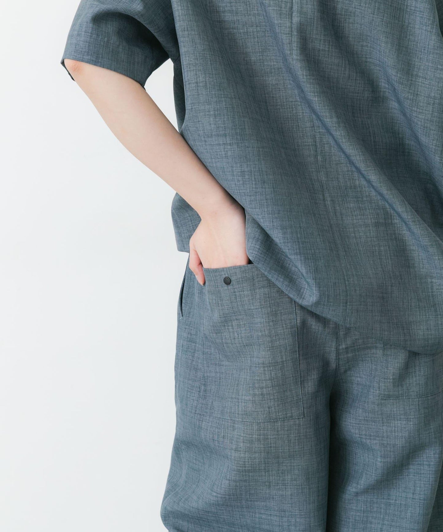 UR TECH 高捻紗休閒長褲