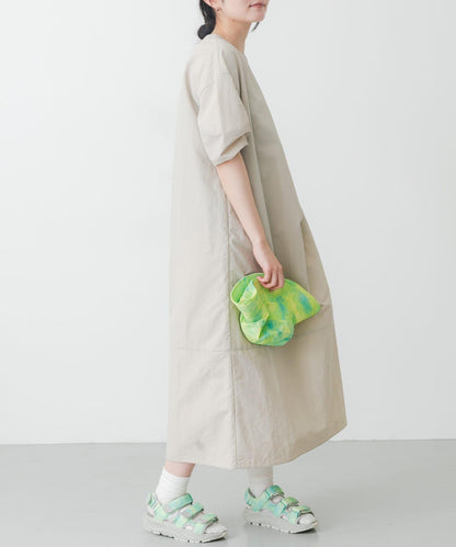 UR TECH 尼龍塔夫綢連衣裙