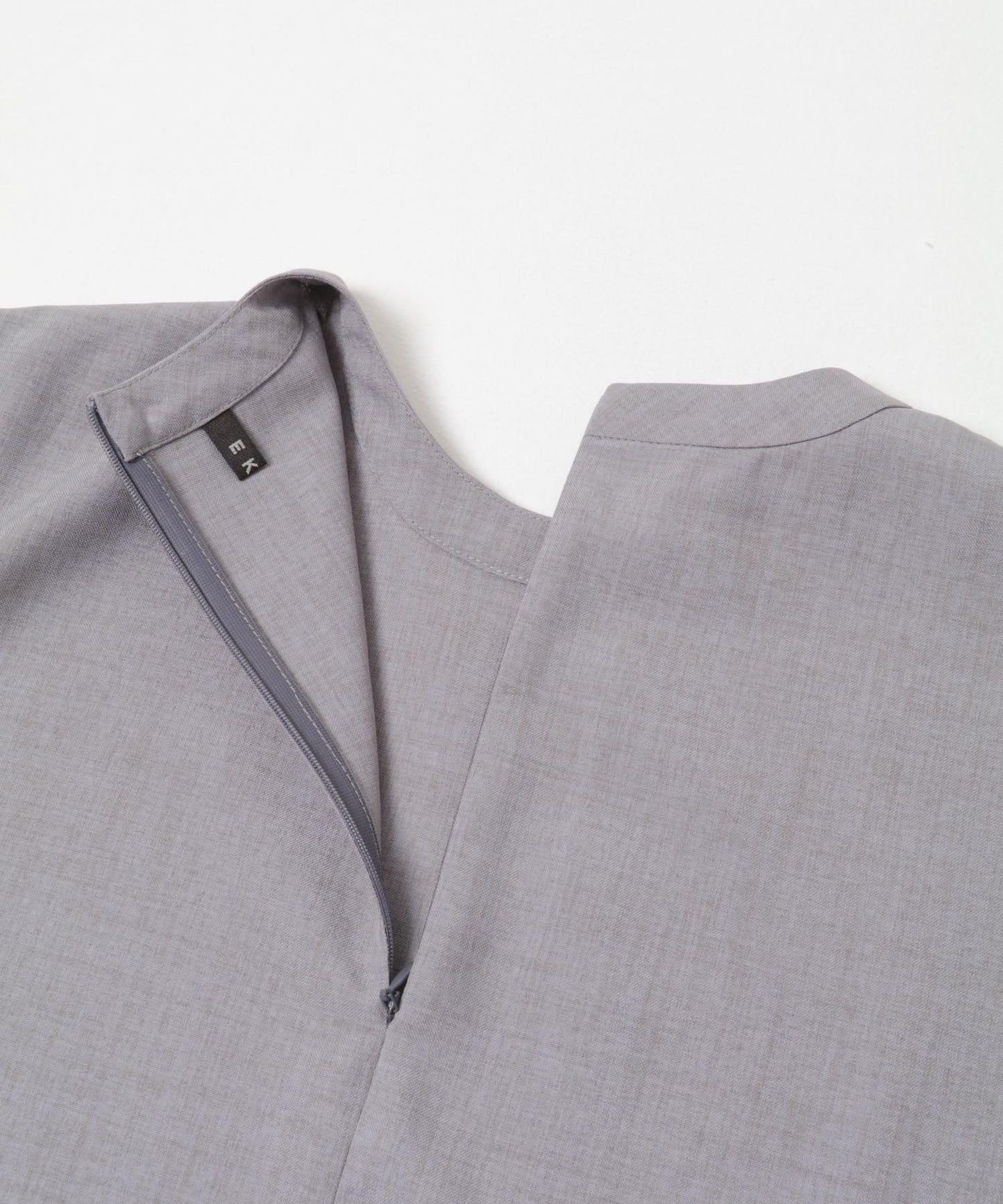 UR TECH 高捻套頭上衣