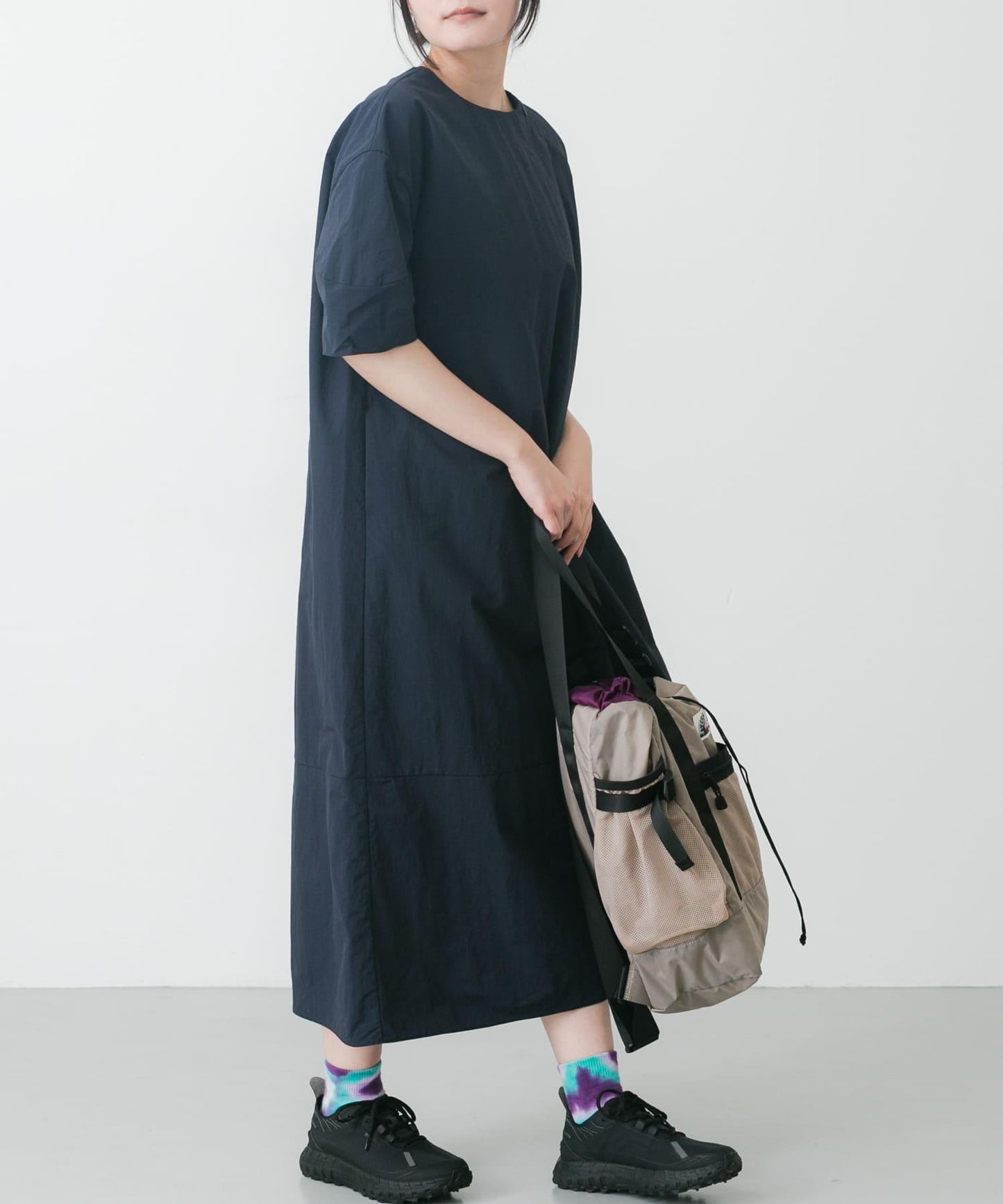 UR TECH 尼龍塔夫綢連衣裙