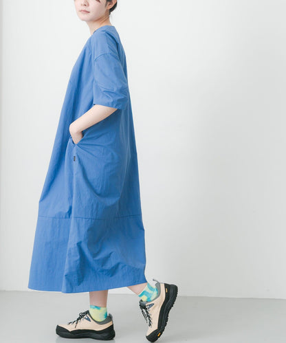 UR TECH 尼龍塔夫綢連衣裙