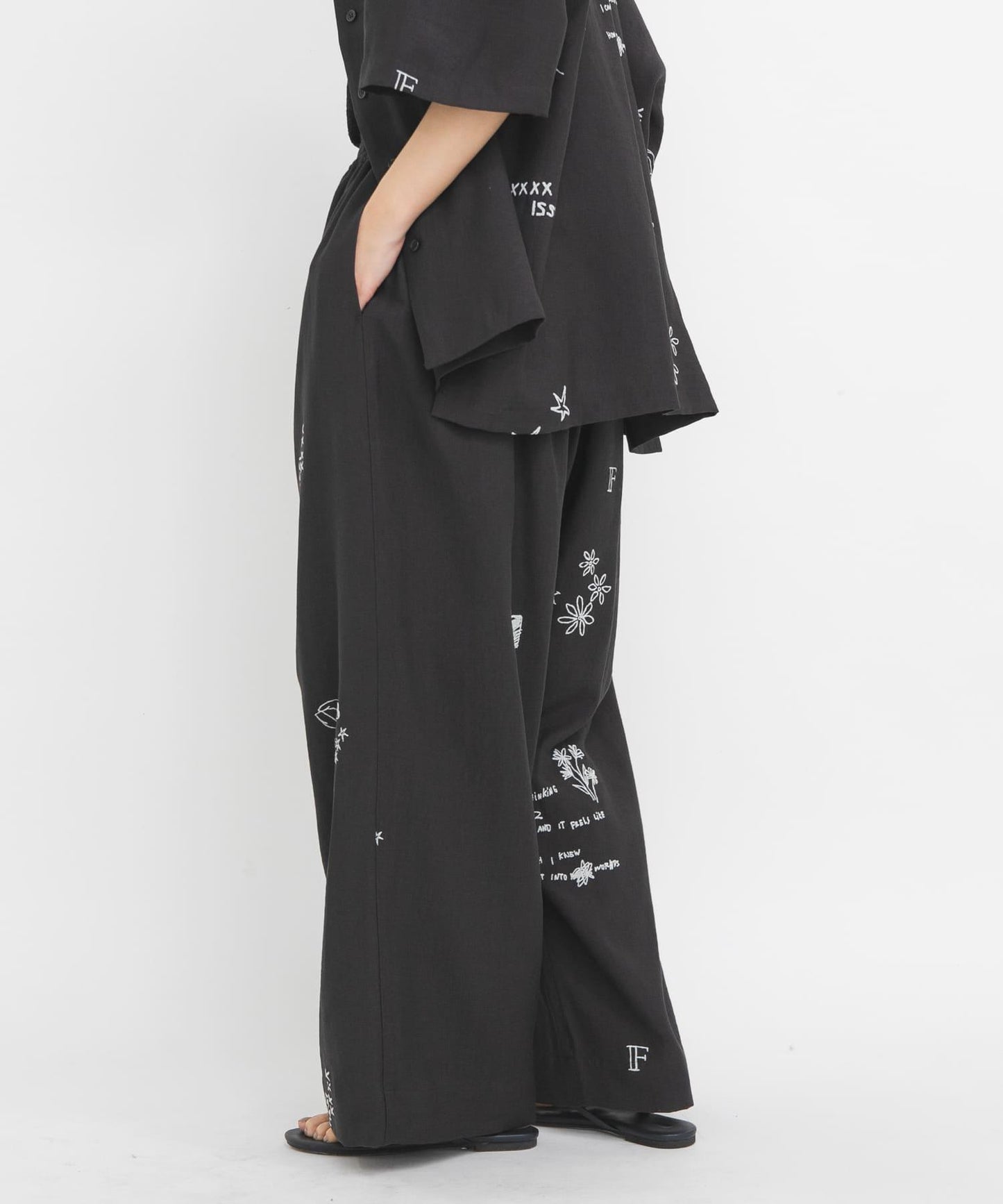 TATTOO 闊腿鬆緊休閒褲