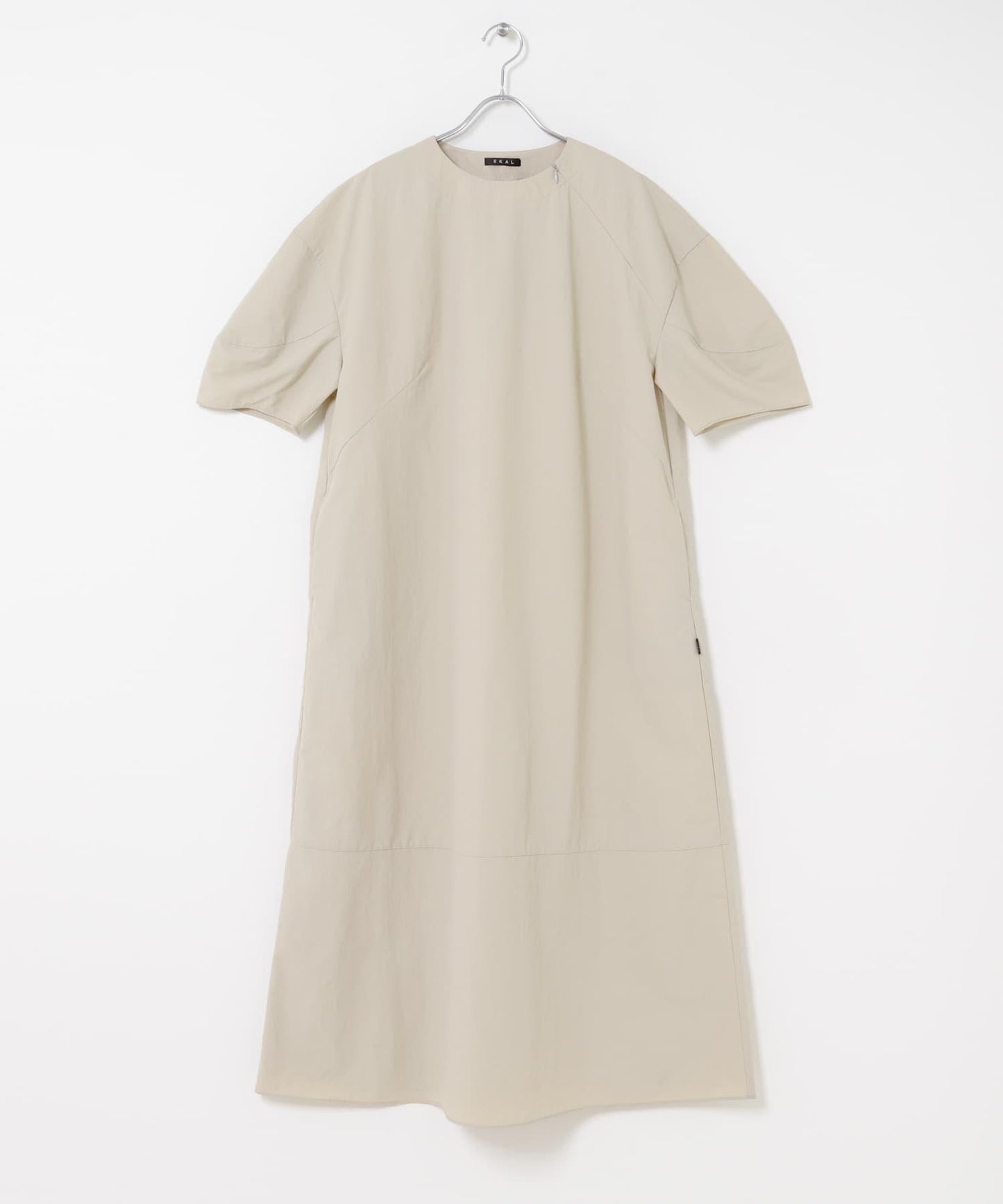 UR TECH 尼龍塔夫綢連衣裙