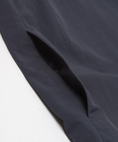 UR TECH 尼龍塔夫綢連衣裙