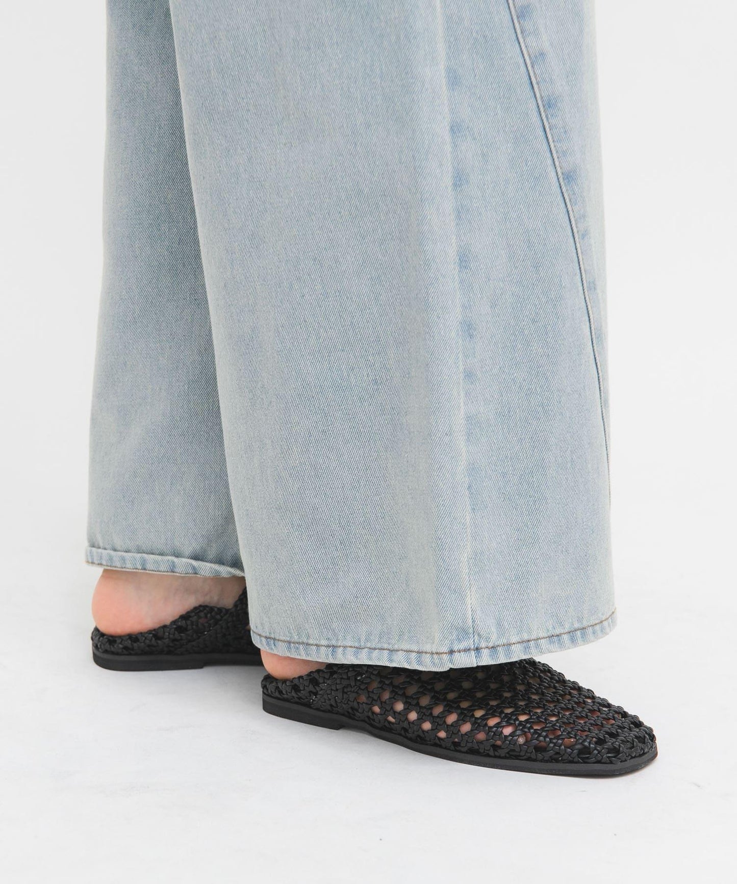 方頭網眼休閒鞋