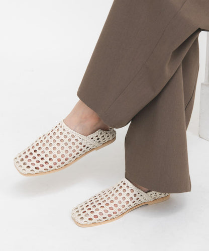 方頭網眼休閒鞋