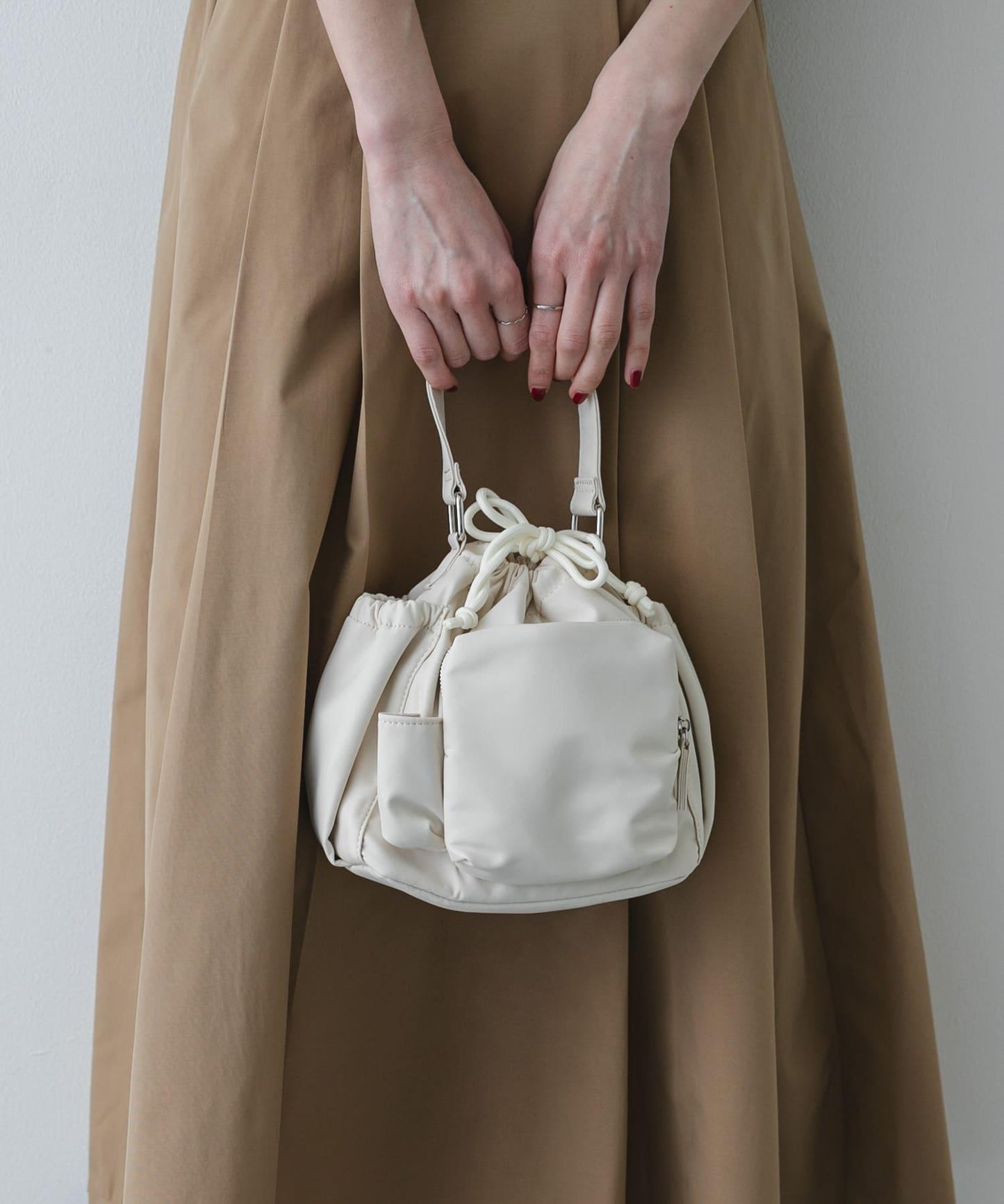 防潑水 口袋設計 尼龍包