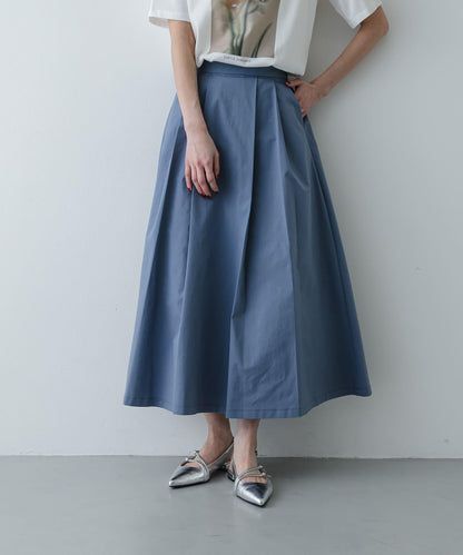 褶襉蓬鬆半身裙