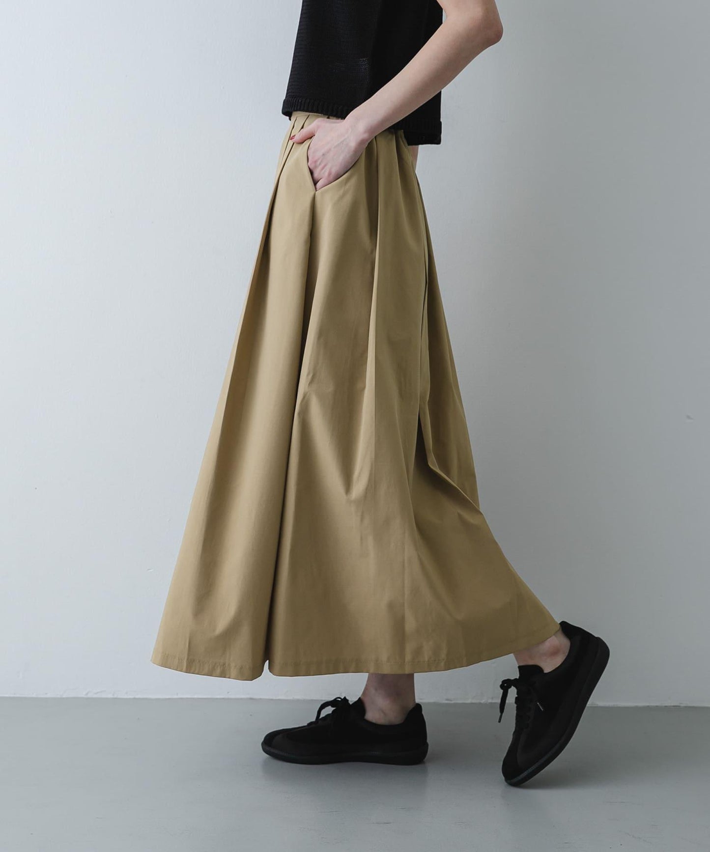 褶襉蓬鬆半身裙