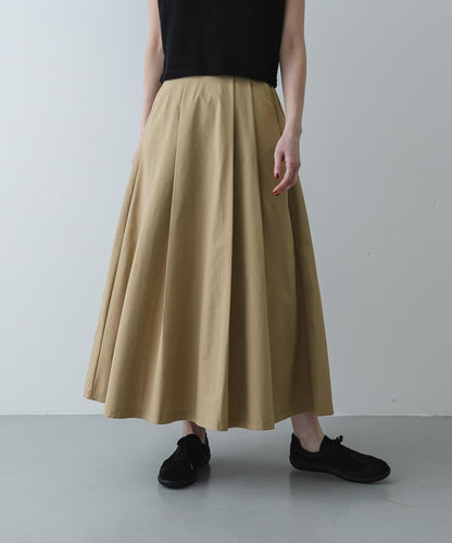 褶襉蓬鬆半身裙