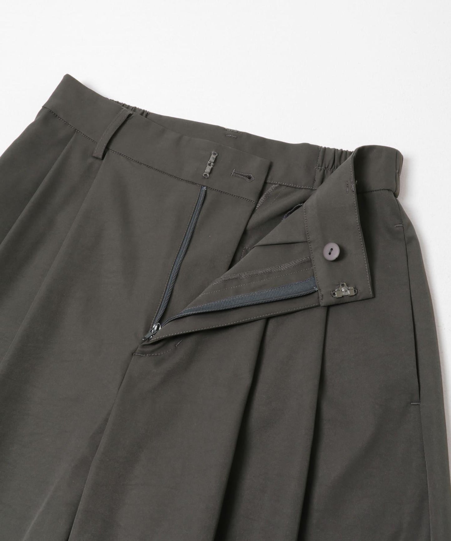 繭型廓形休閒褲