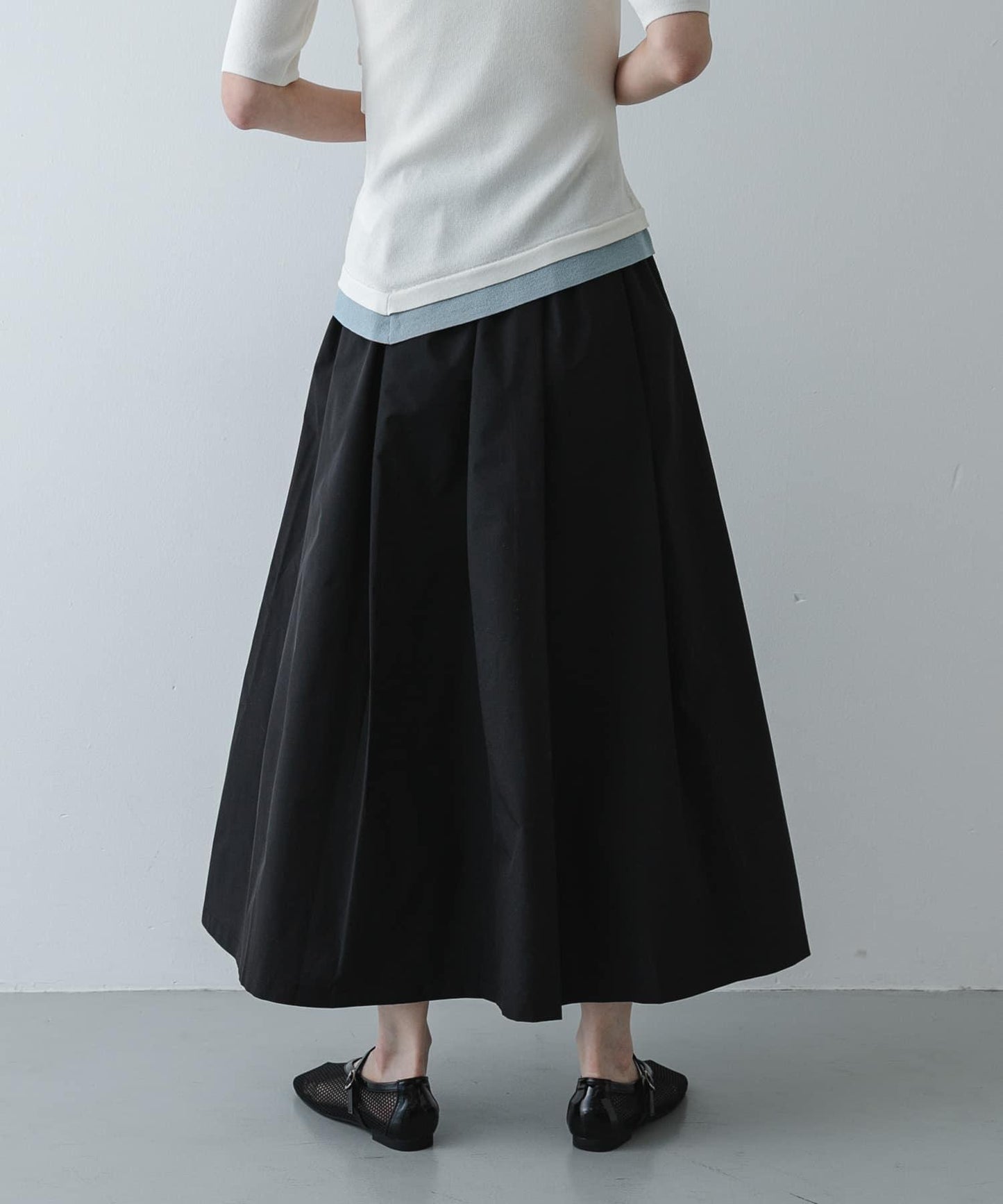 褶襉蓬鬆半身裙