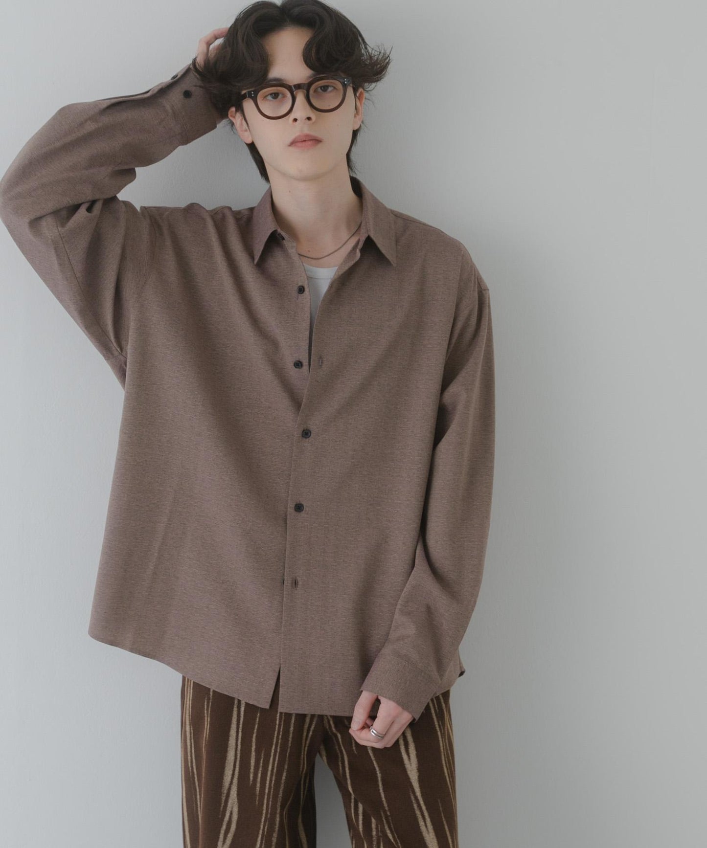 彩色粗節紋 標準領設計 襯衫