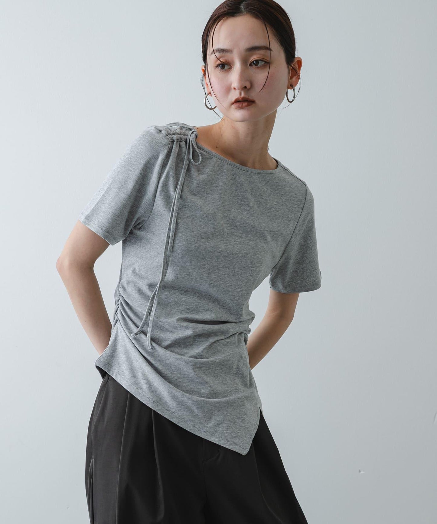 不對稱設計短袖T恤