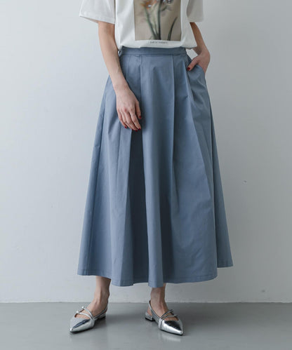 褶襉蓬鬆半身裙