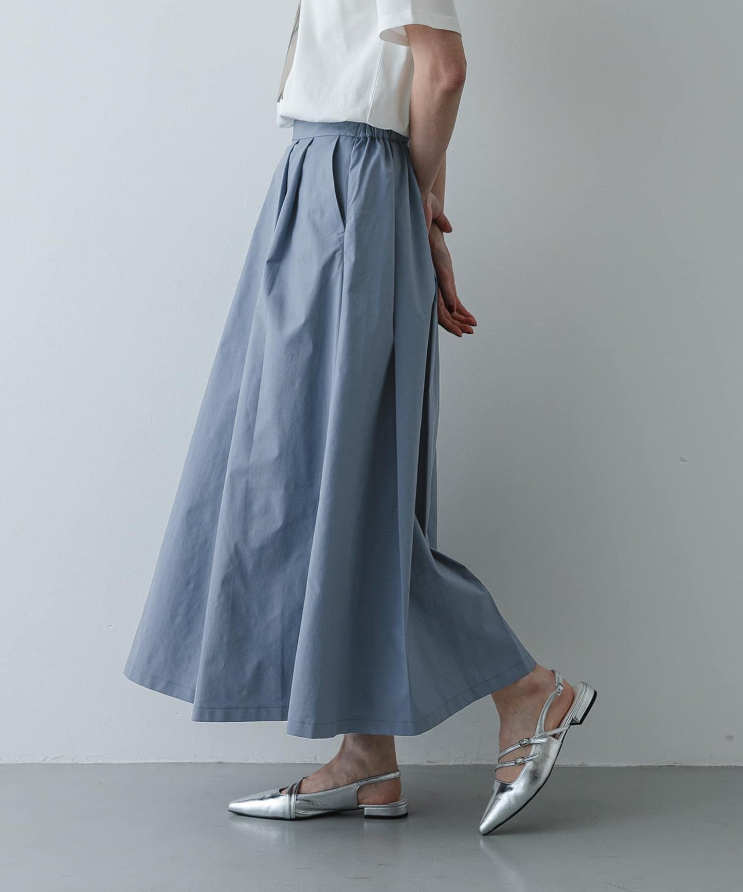 褶襉蓬鬆半身裙