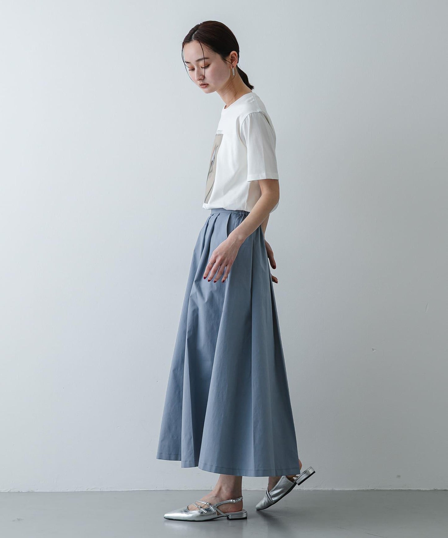 褶襉蓬鬆半身裙