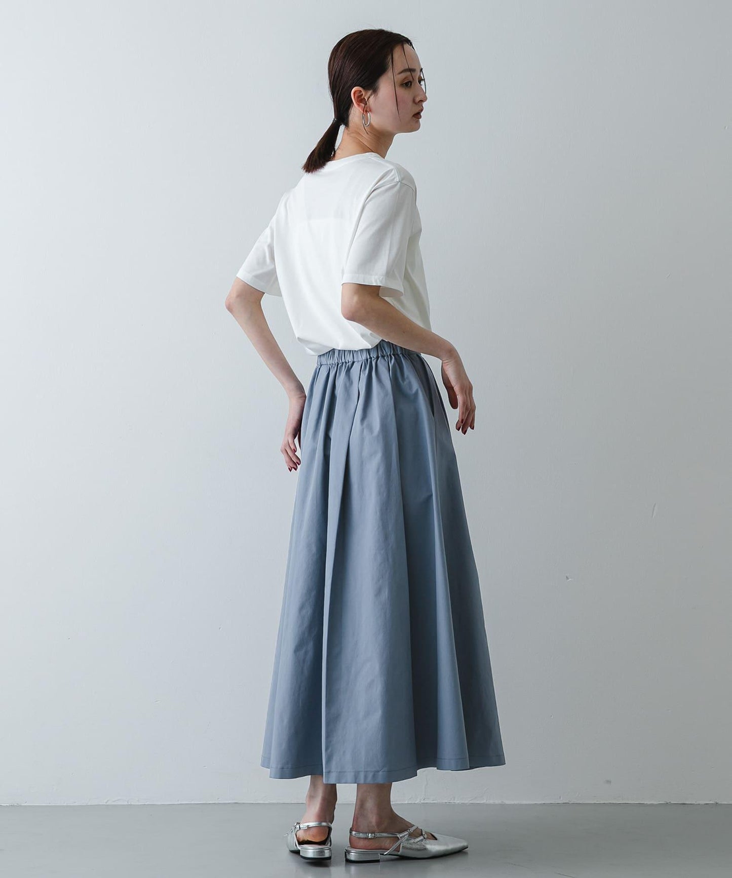 褶襉蓬鬆半身裙