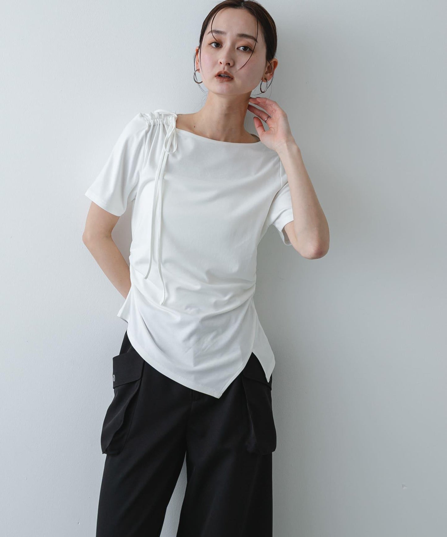 不對稱設計短袖T恤