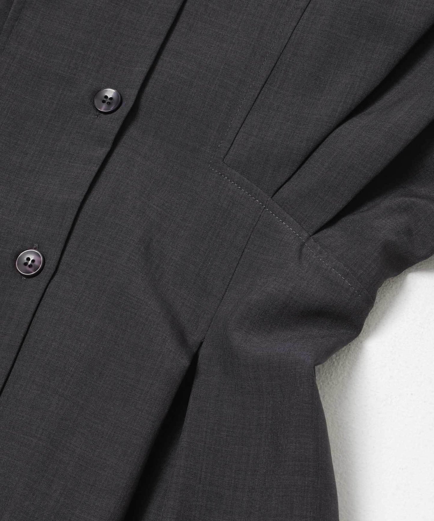 UR TECH DRYLUXE 亞麻感連衣裙