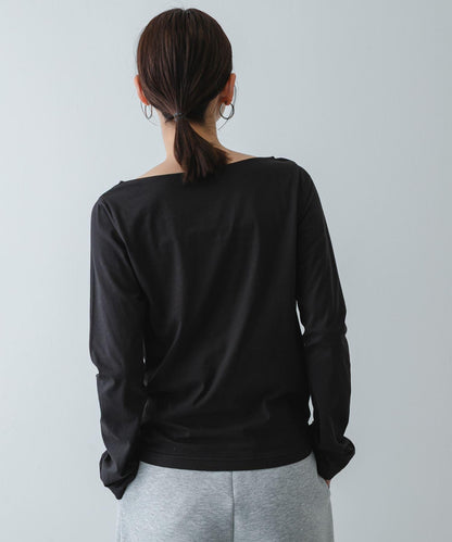 直筒版型 船領 透膚面料 T恤