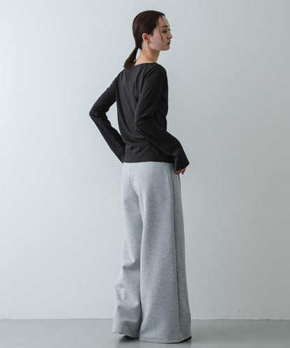 直筒版型 船領 透膚面料 T恤