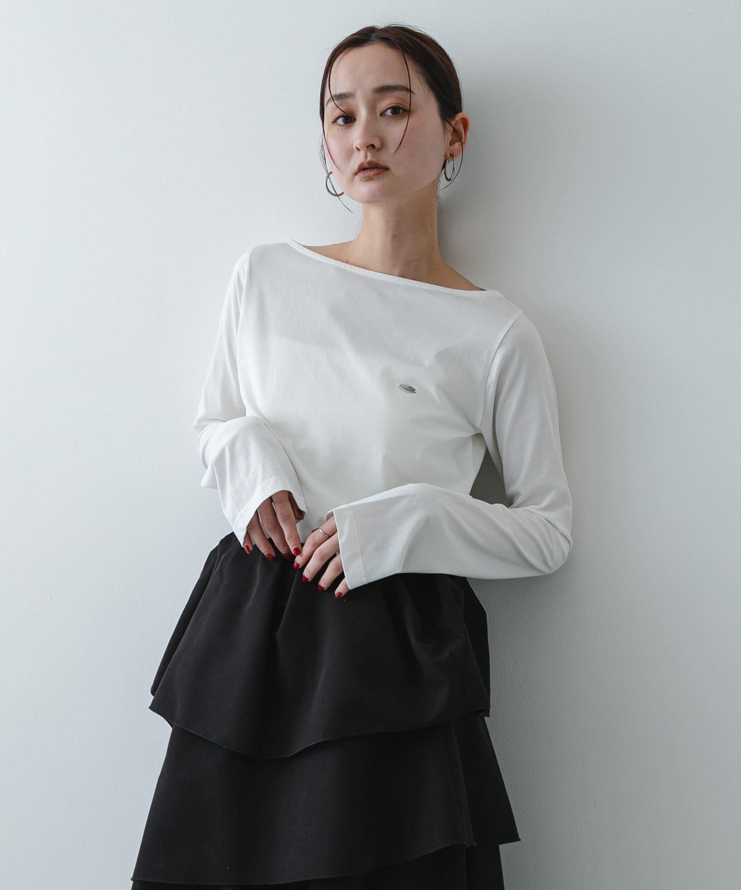 直筒版型 船領 透膚面料 T恤