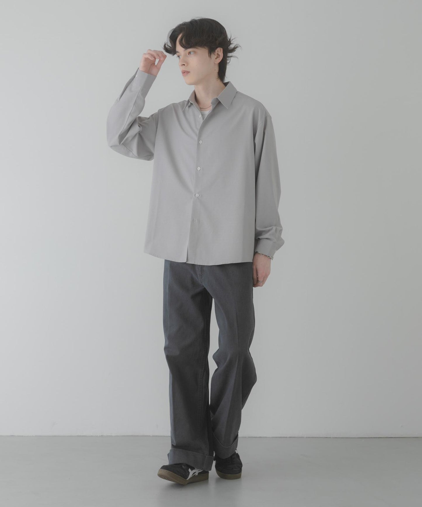 彩色粗節紋 標準領設計 襯衫