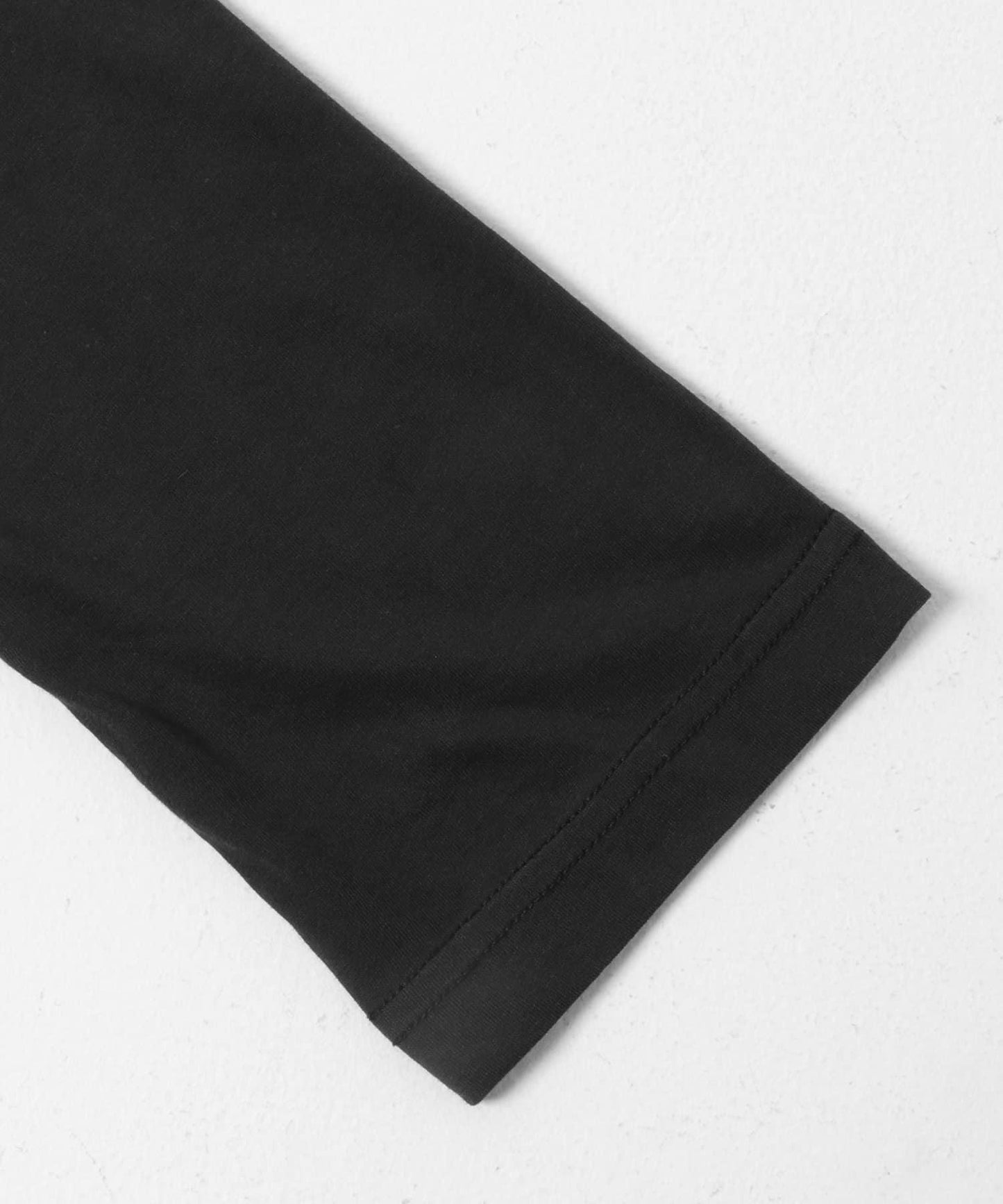 直筒版型 船領 透膚面料 T恤