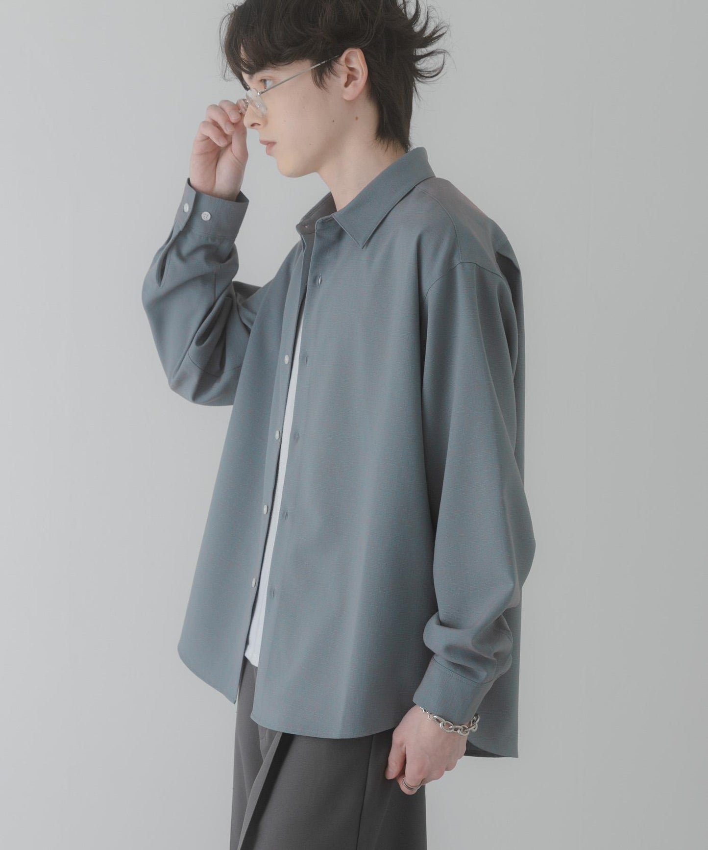 彩色粗節紋 標準領設計 襯衫