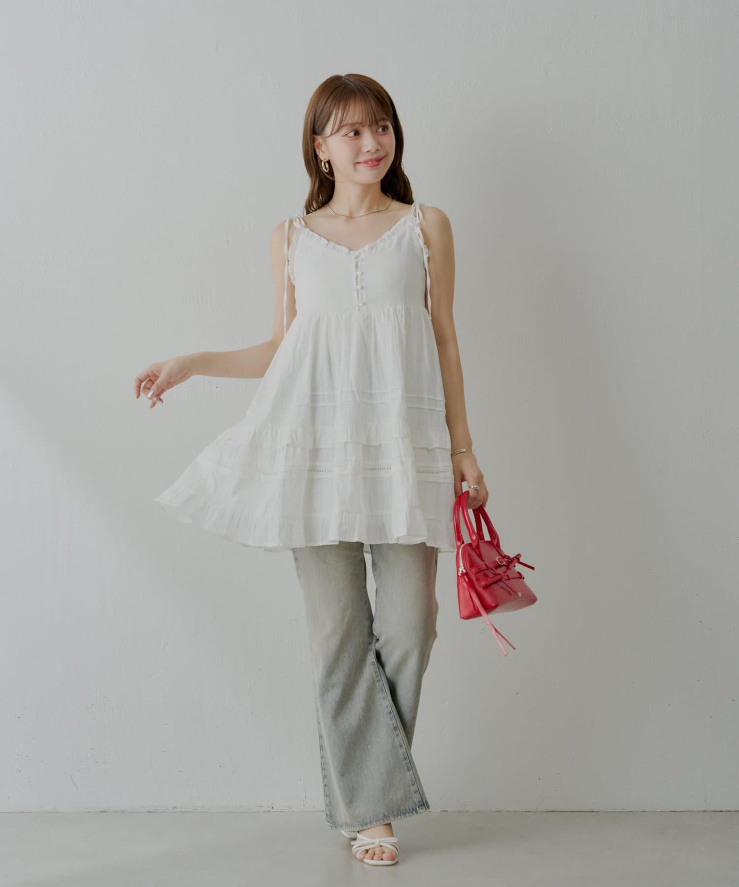 Chico 肩部蝴蝶結 棉質蕾絲荷葉邊 吊帶迷你連衣裙