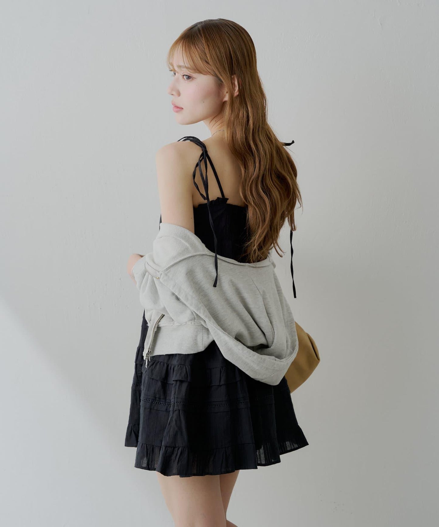 Chico 肩部蝴蝶結 棉質蕾絲荷葉邊 吊帶迷你連衣裙