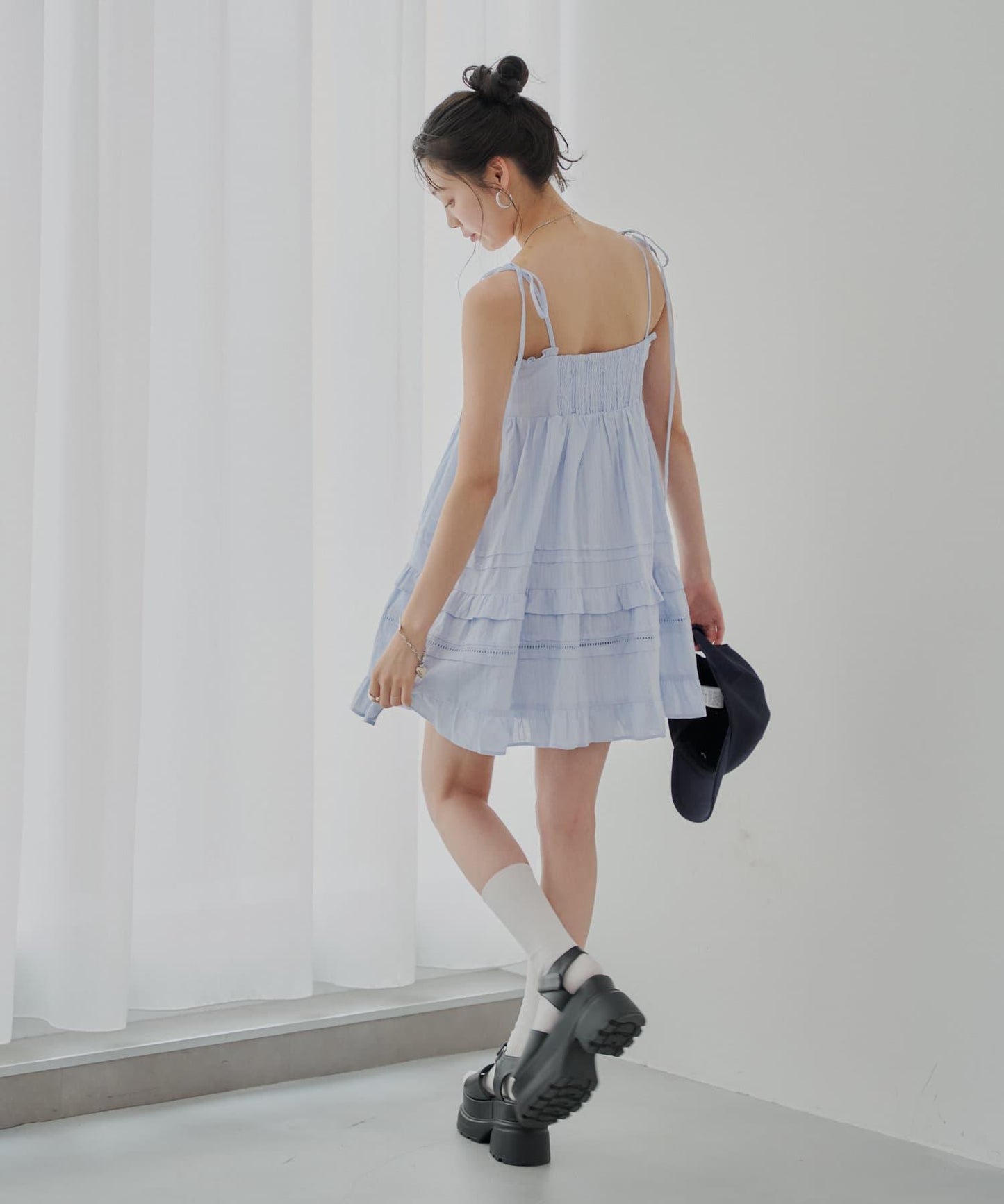 Chico 肩部蝴蝶結 棉質蕾絲荷葉邊 吊帶迷你連衣裙