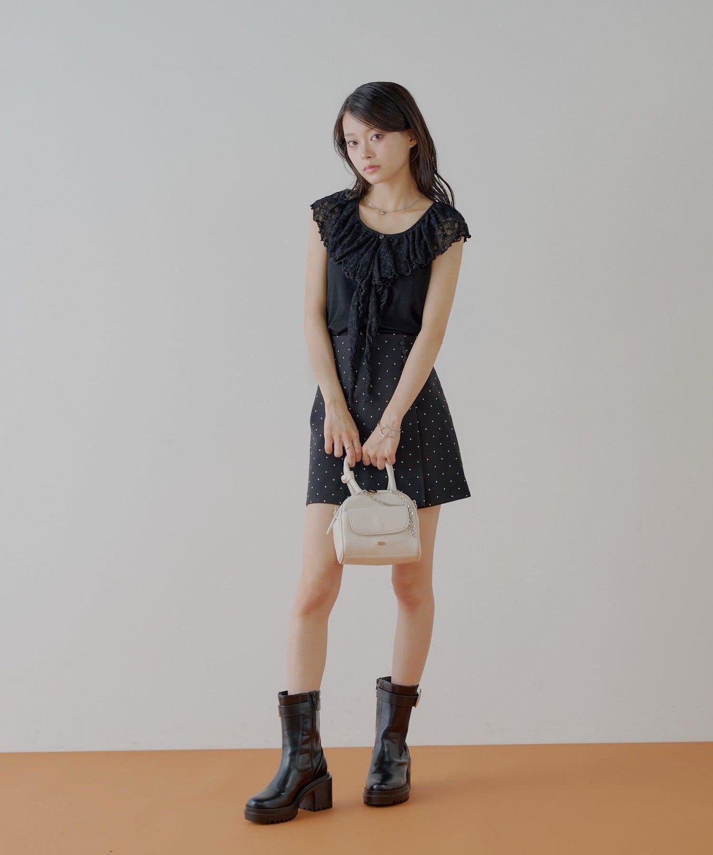 Chico 蕾絲設計 落肩無袖 羅紋T恤