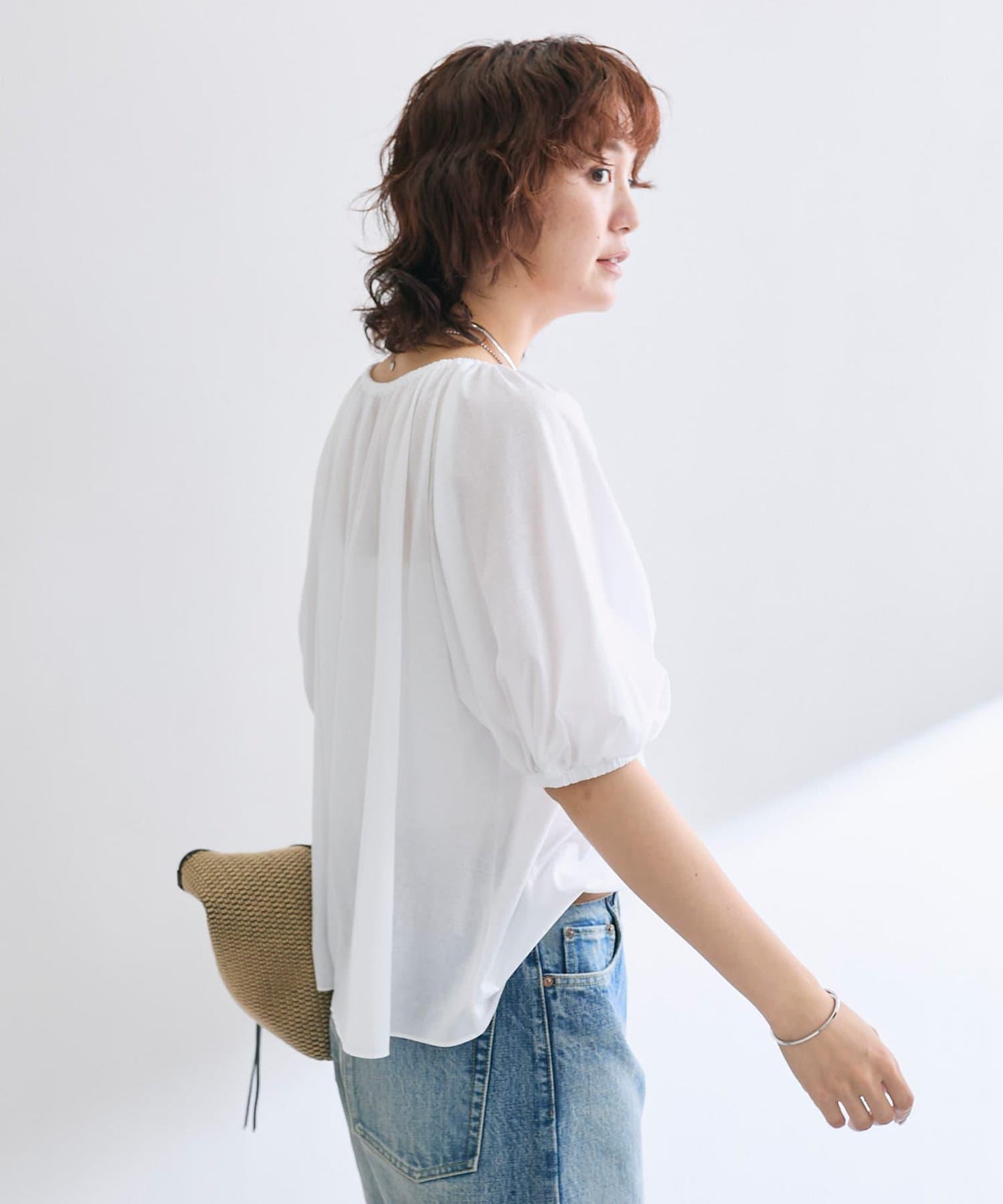 褶皺設計 彈力面料 套頭上衣