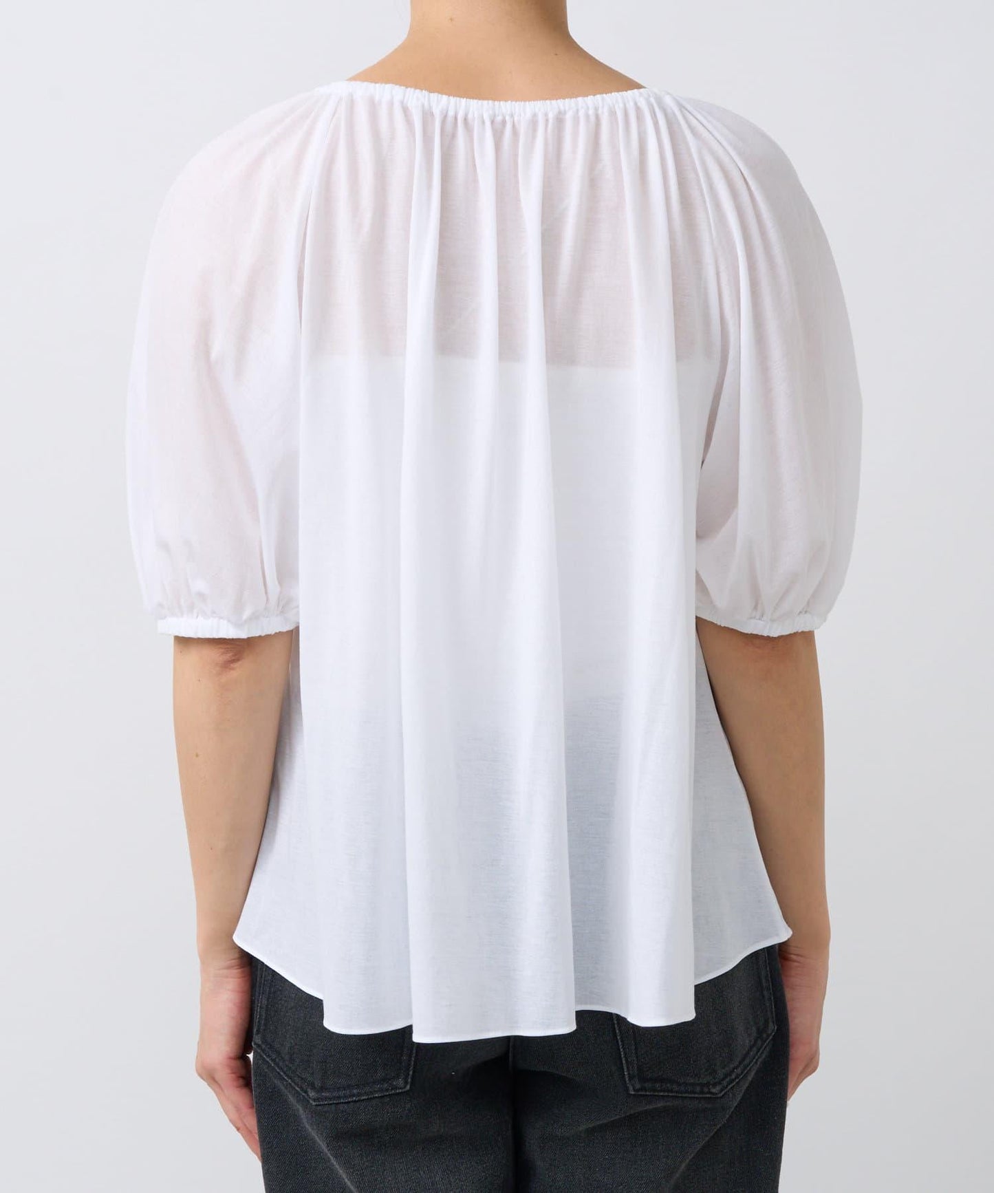 褶皺設計 彈力面料 套頭上衣