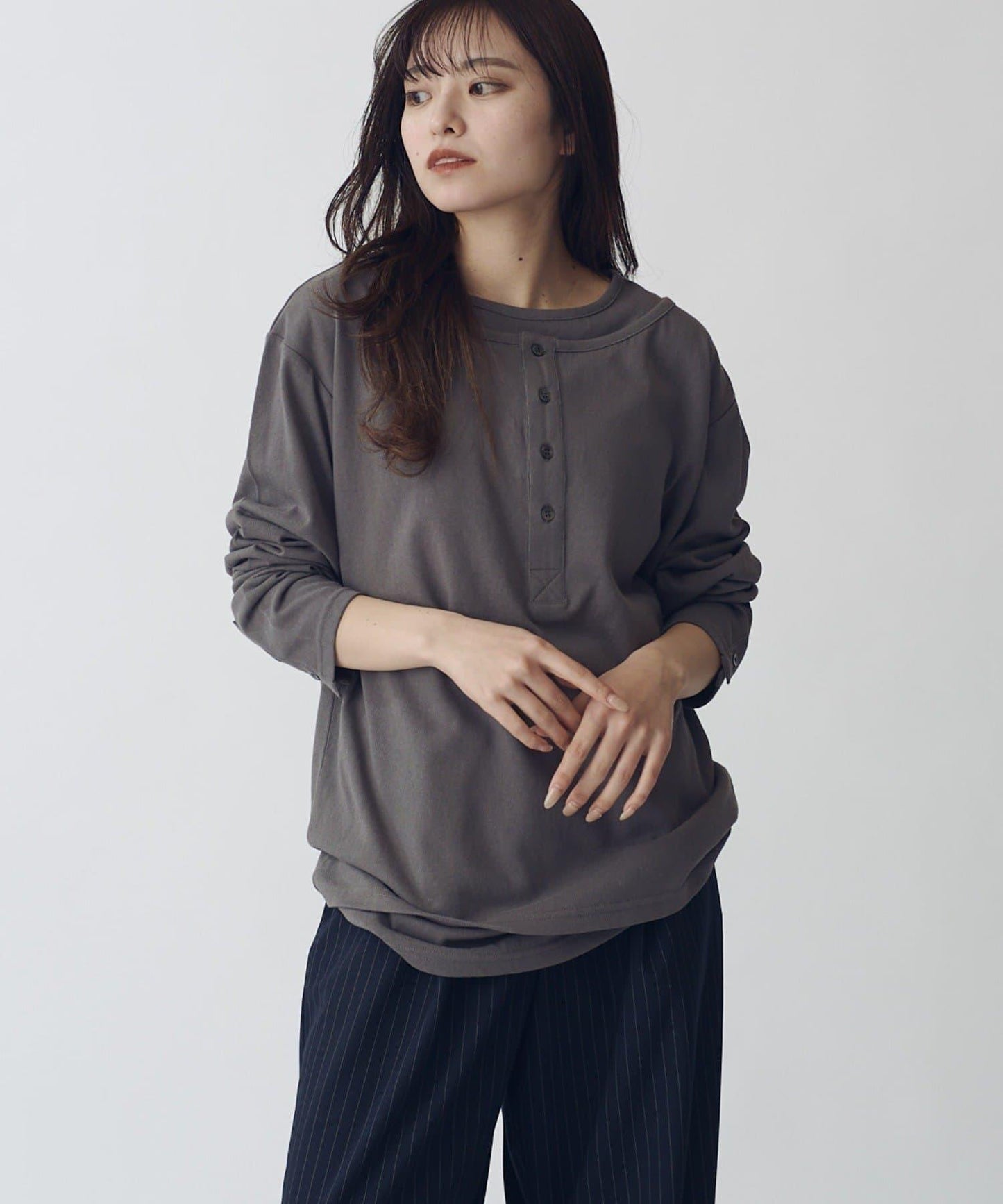 疊搭亨利領長袖T恤