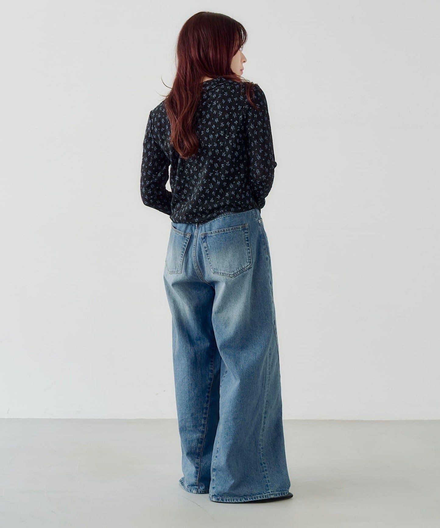 蕾絲花卉領口針織開衫