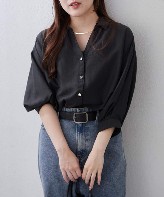 多種紐扣竹筍褶女襯衫