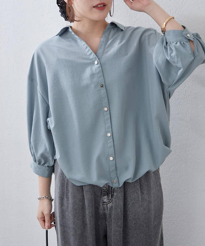 多種紐扣竹筍褶女襯衫