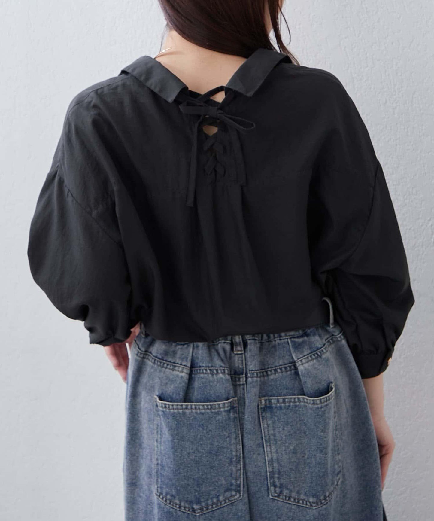 多種紐扣竹筍褶女襯衫